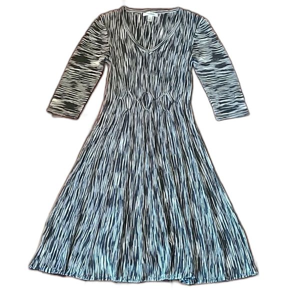 Dressbarn A-line Cocktail Evening Dress Zebra Print Stretchy Knee Length V-Neck - Picture 1 of 16